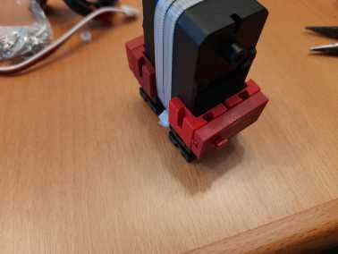 Servohalter6 mit zwei Kabelbindern .jpg