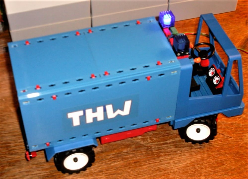 THW-Lkw Gesamt.JPG