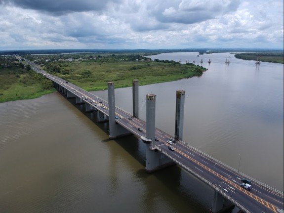 Ponte do Guaíba.jpg