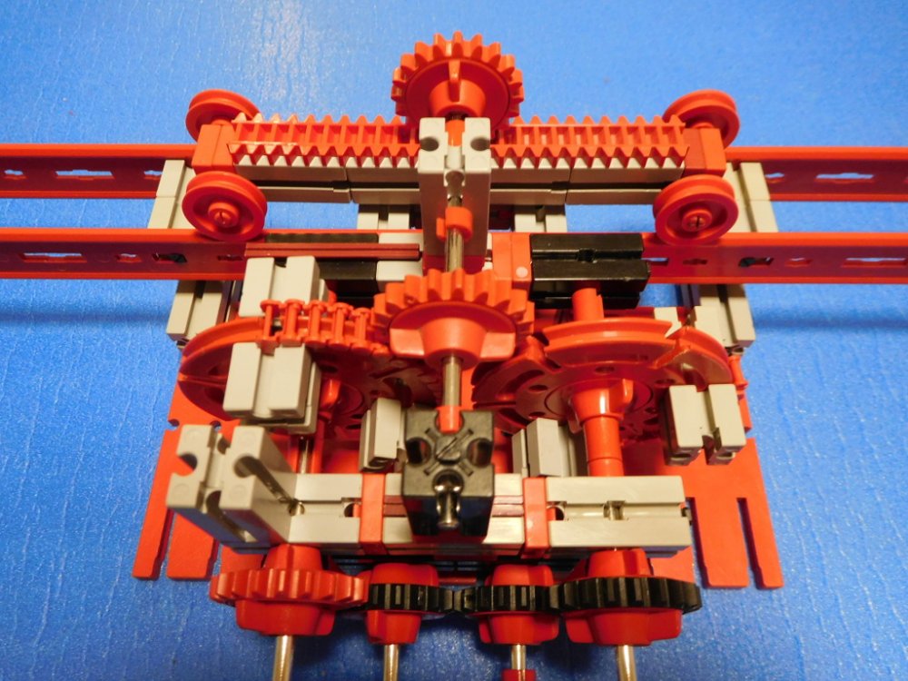 Partial-Zahnrad-Mechanismus.JPG