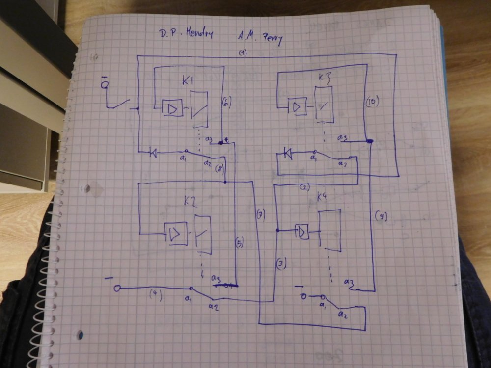 T-Flip-Flop mit 4 ft-Relais nach Hendry &amp; Perry (statt mit Taster wird mit A1 vom Grundbaustein geschaltet)